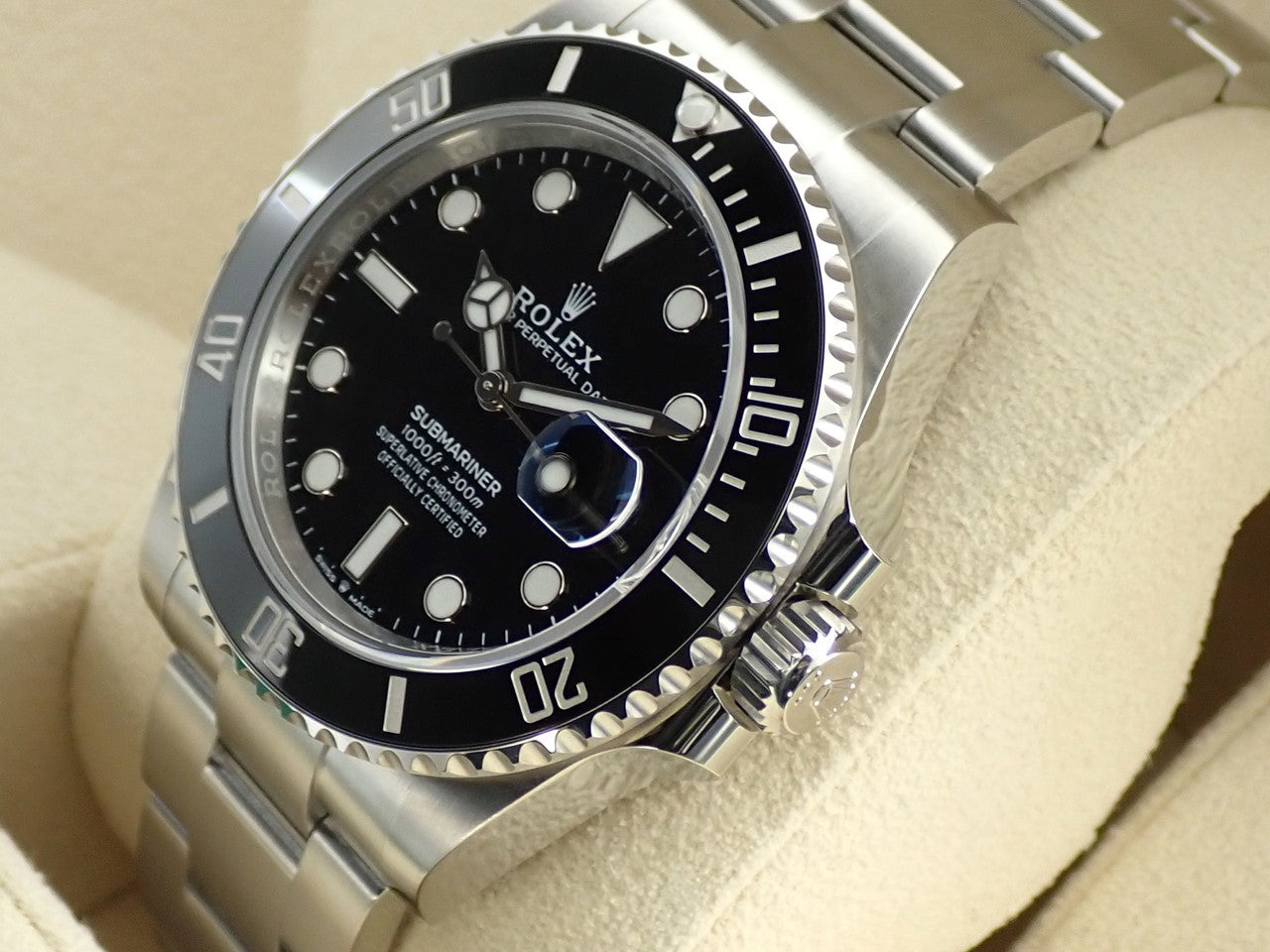 Rolex Submariner Date &lt;Warranty, Box, etc.&gt;