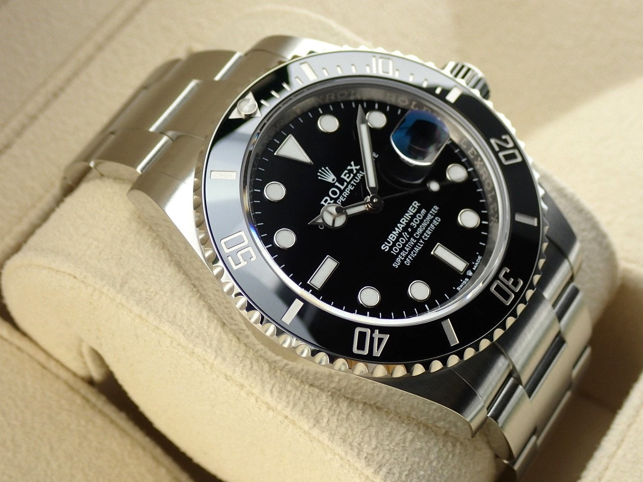 Rolex Submariner Date &lt;Warranty, Box, etc.&gt;