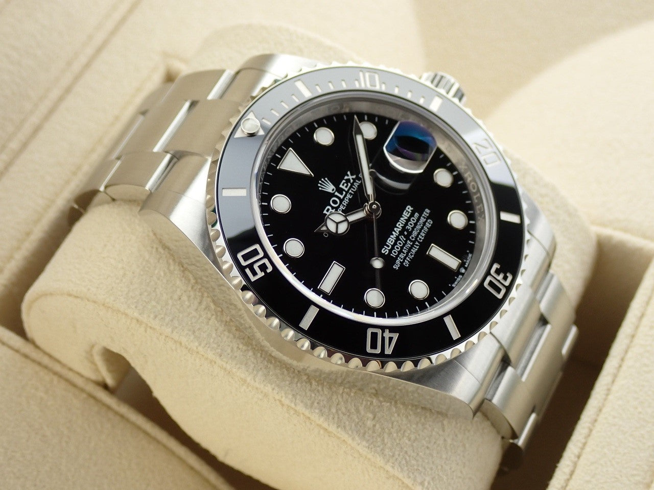 Rolex Submariner Date &lt;Warranty, Box, etc.&gt;