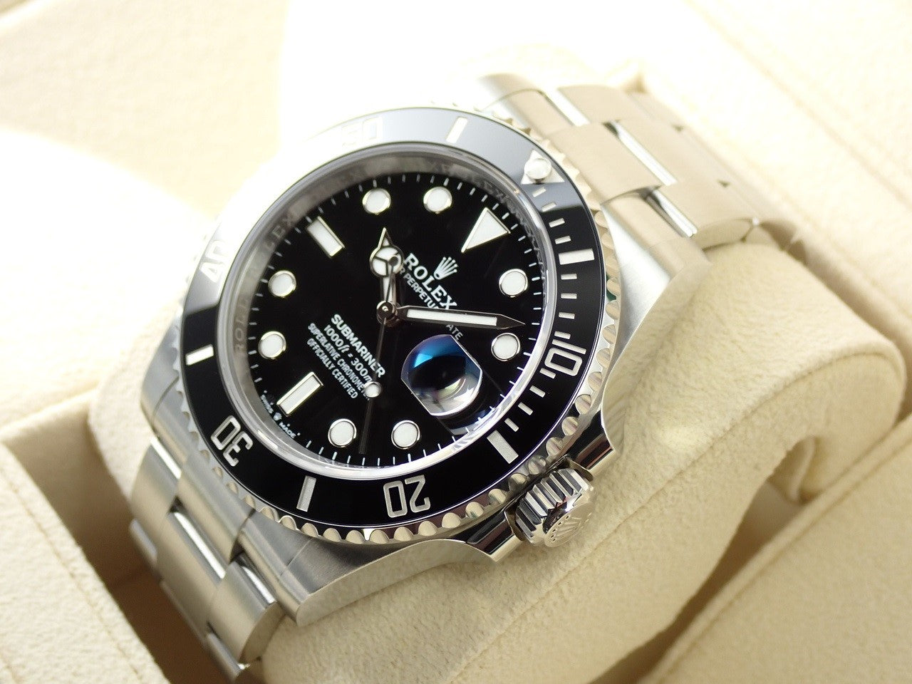 Rolex Submariner Date &lt;Warranty, Box, etc.&gt;