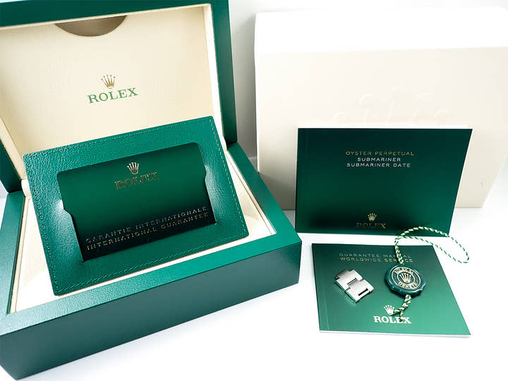 ロレックス サブマリーナー デイト Ref.126610LV ステンレススチール ブラック文字盤