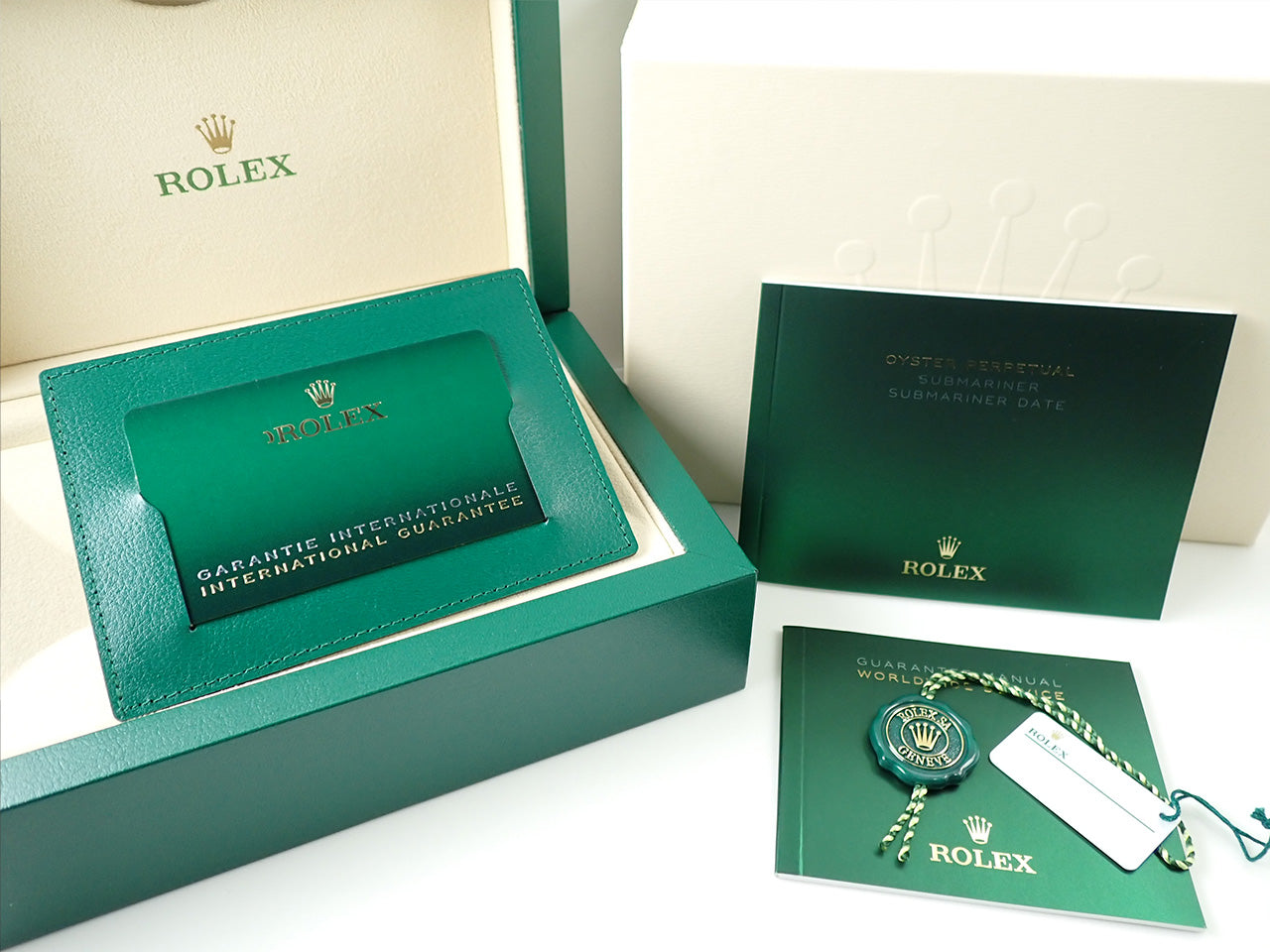 Rolex Submariner Date &lt;Warranty, Box, etc.&gt;