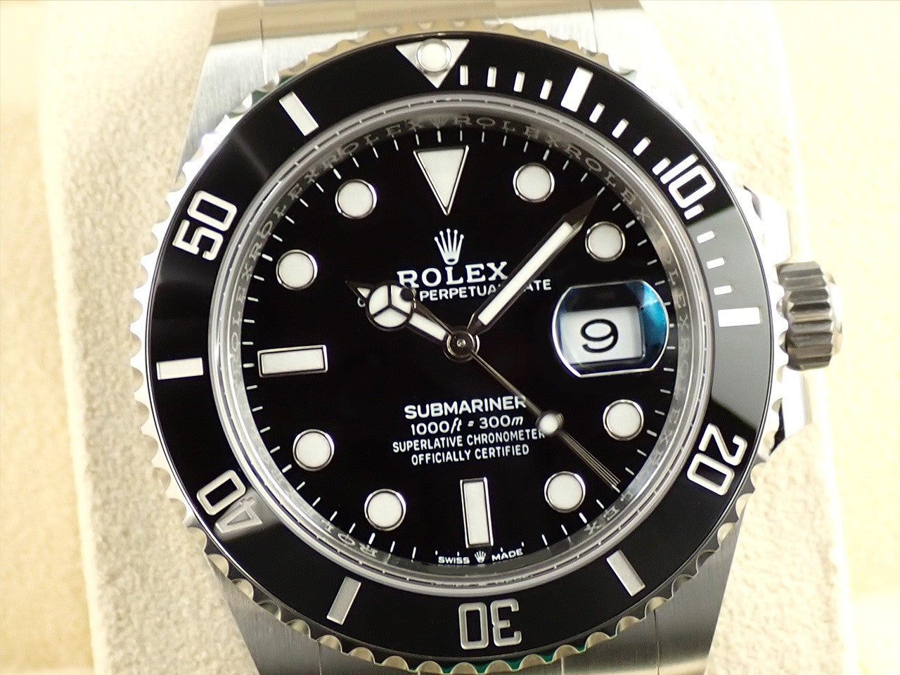 Rolex Submariner Date &lt;Warranty, Box, etc.&gt;