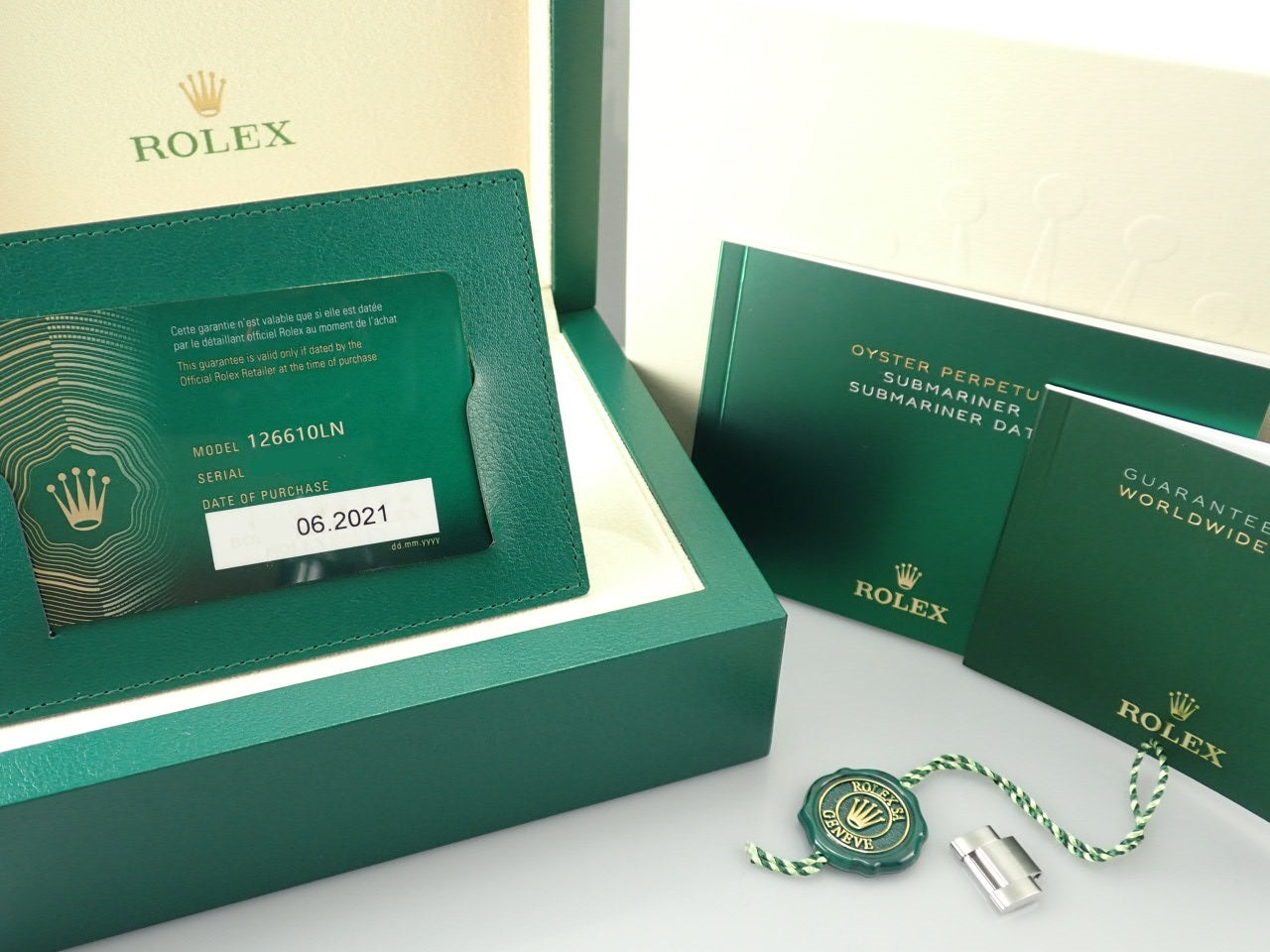 Rolex New Submariner Date [Unused] &lt;Warranty, Box, etc.&gt;