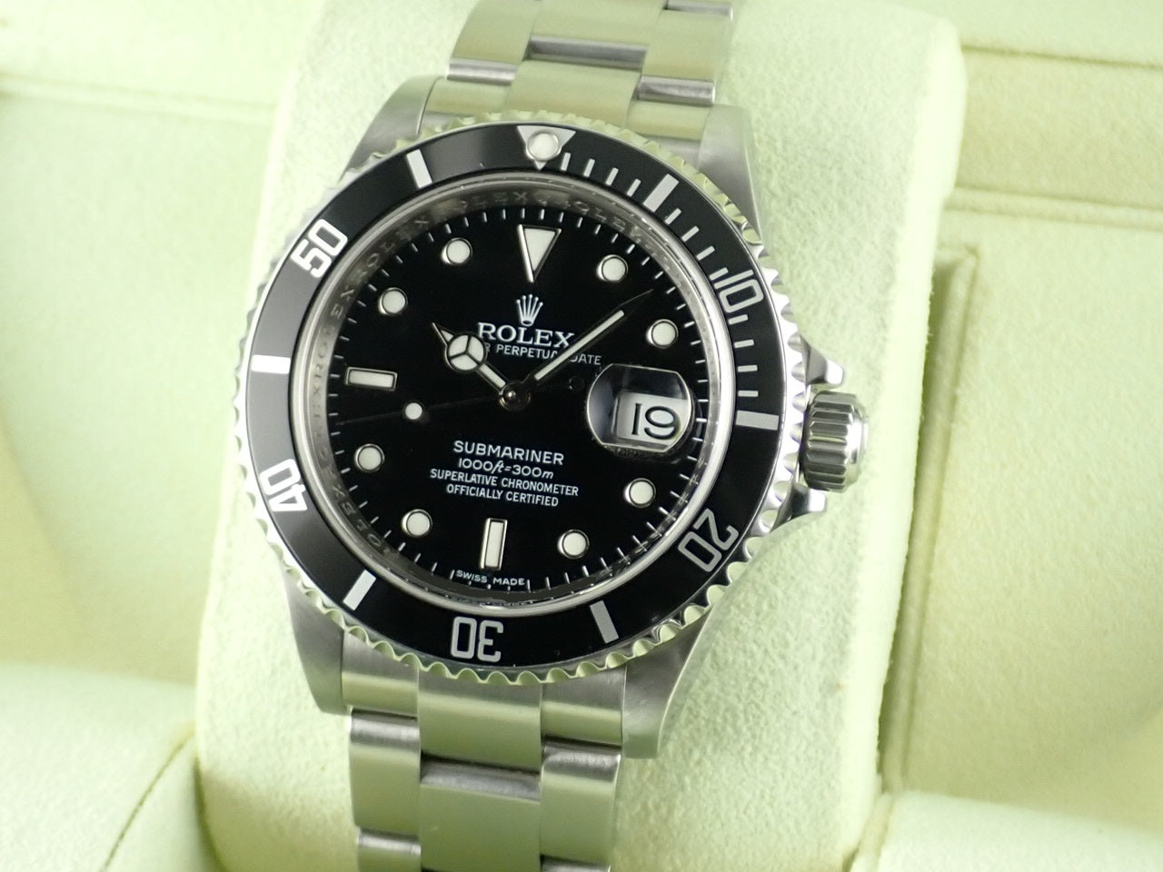 Rolex Submariner Date Random &lt;Warranty, Box, etc.&gt;