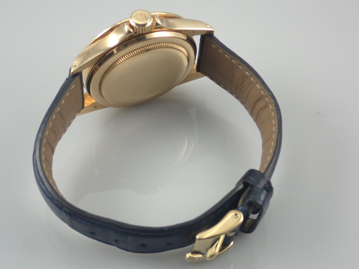 ロレックス サブマリーナー Ref.1680/8 ブルー文字盤 中古 J23ONYEN