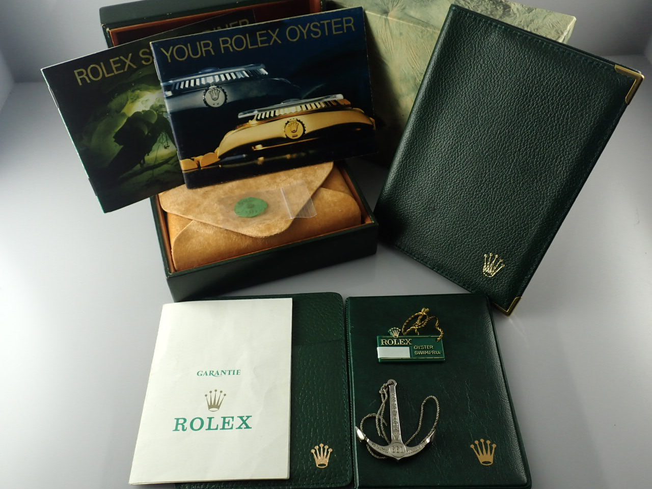 Rolex Submariner &lt;Warranty, Box, etc.&gt;