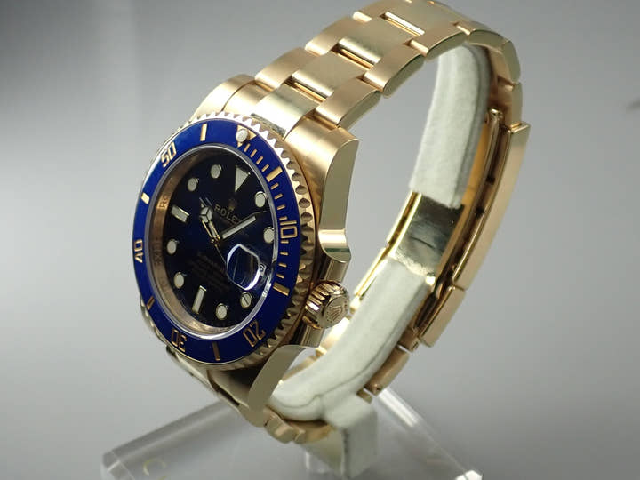 Rolex Submariner Date Ref. 116618LB Yellow Gold Blue Dial
