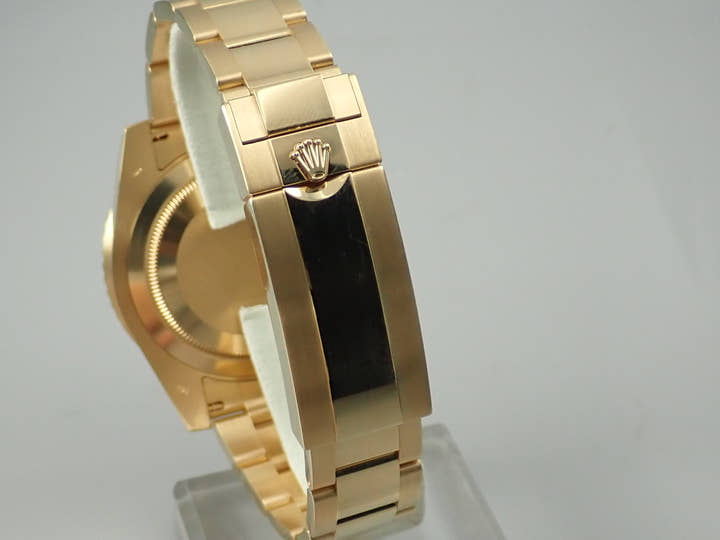 Rolex Submariner Date Ref. 116618LB Yellow Gold Blue Dial