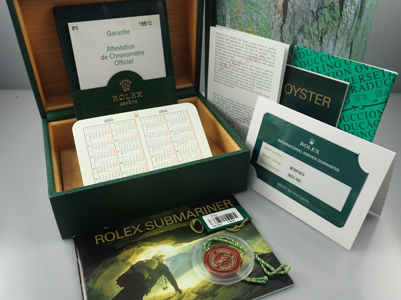 Rolex Submariner Green F serial number &lt;Warranty, box, etc.&gt;