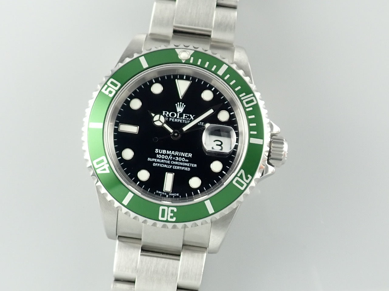 Rolex Submariner Green D serial number &lt;Warranty, box, etc.&gt;