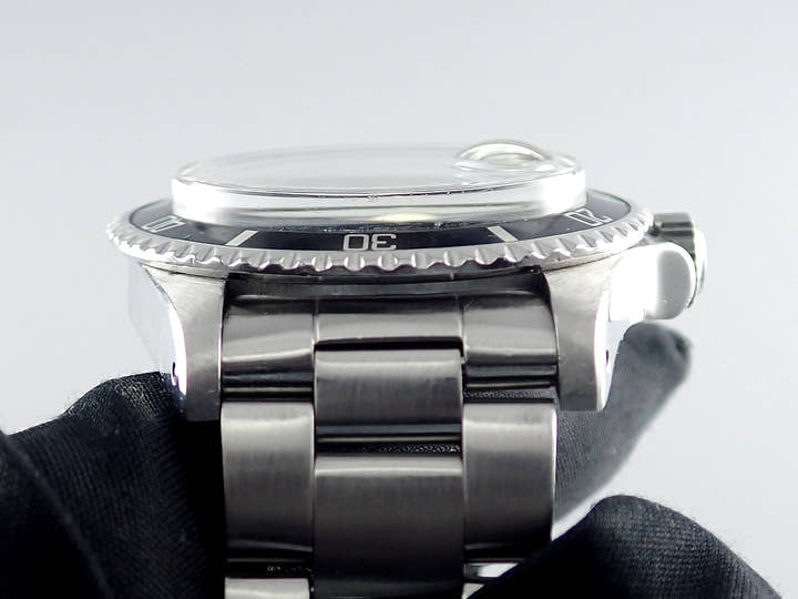 ロレックス サブマリーナー Ref.1680 ブラック文字盤 中古 submariner-511