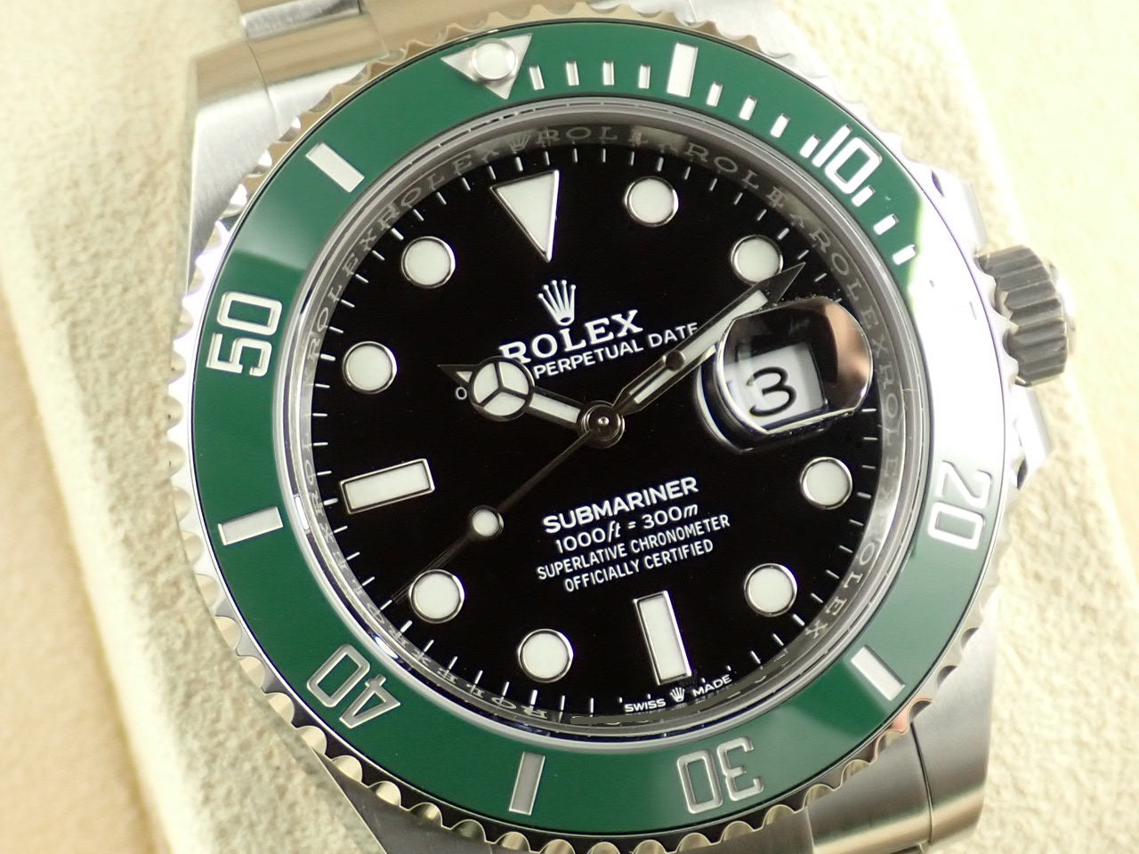 Rolex New Submariner Date Green &lt;New warranty, box, etc.&gt;