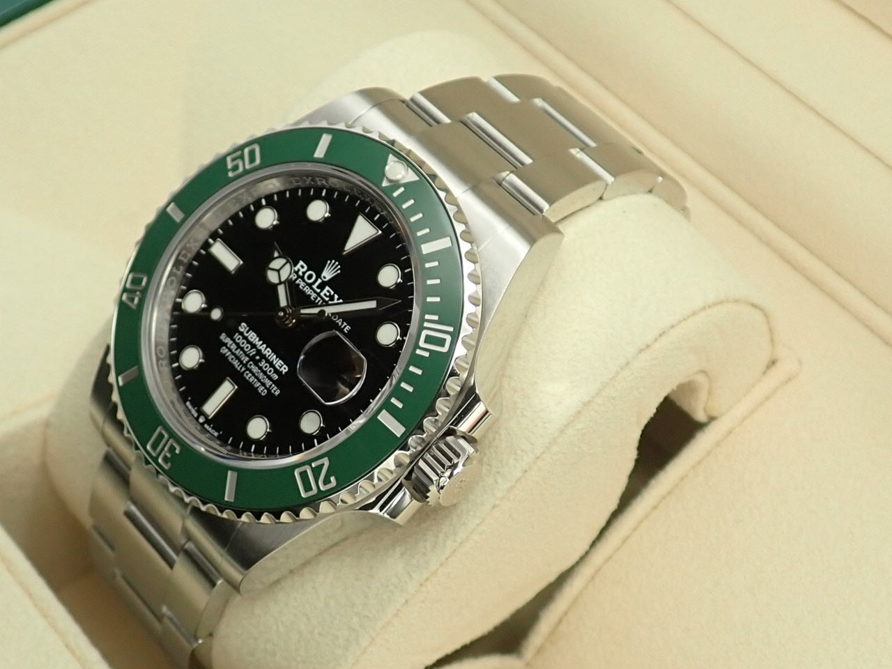 Rolex New Submariner Date Green &lt;New warranty, box, etc.&gt;