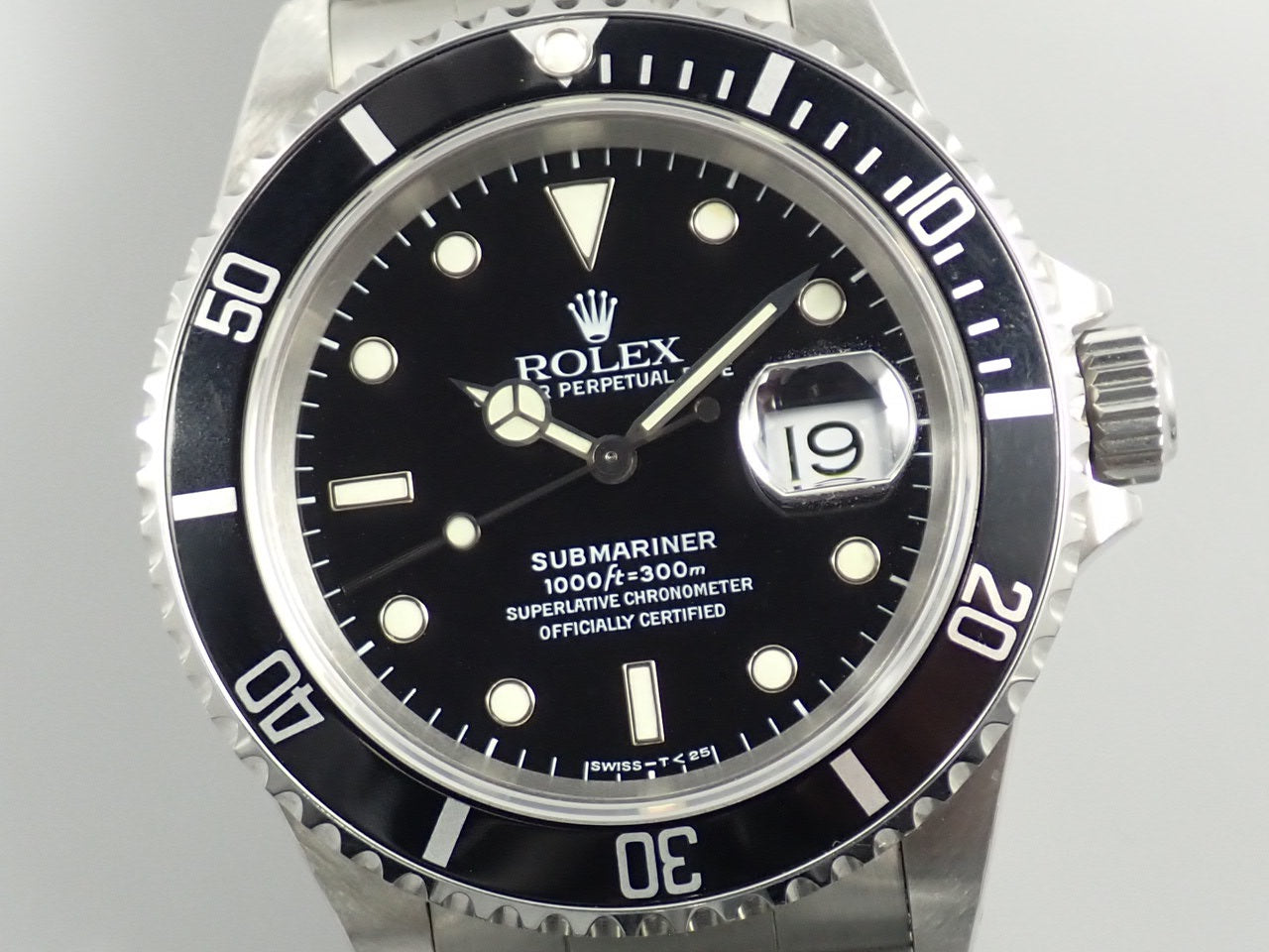 Rolex Submariner Date T serial number &lt;Warranty box etc.&gt;