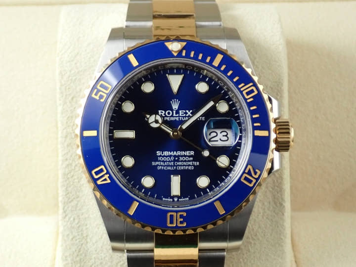Rolex Submariner Date <Warranty, Box, etc.>