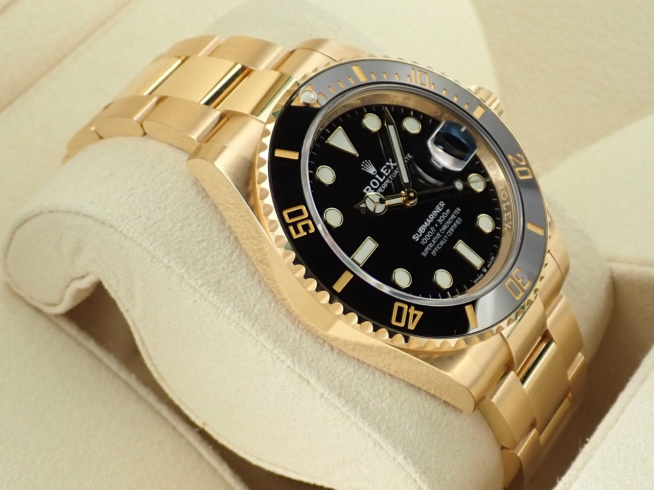 Rolex Submariner Date &lt;Warranty, Box, etc.&gt;