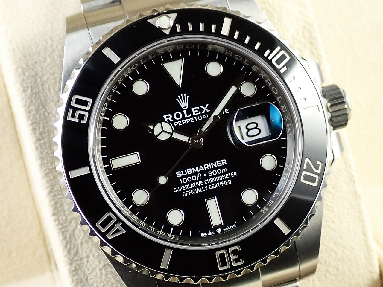 Rolex Submariner Date &lt;Warranty, Box, etc.&gt;