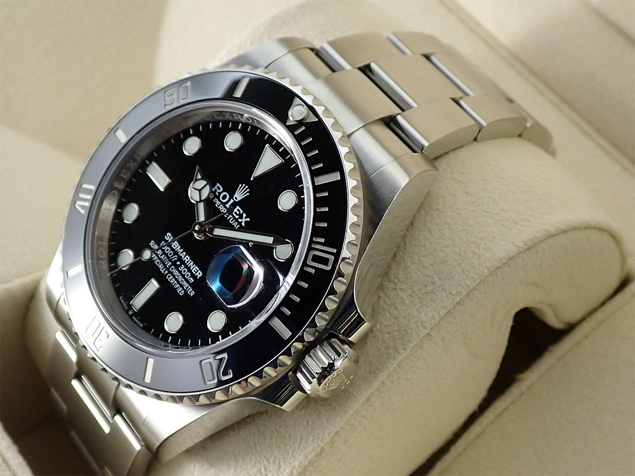 Rolex Submariner Date &lt;Warranty, Box, etc.&gt;