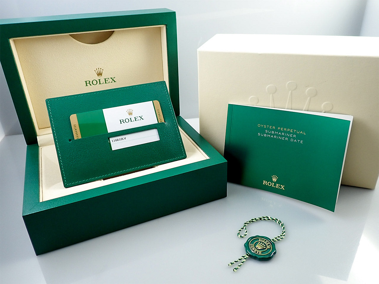 Rolex Submariner Date &lt;Warranty, Box, etc.&gt;