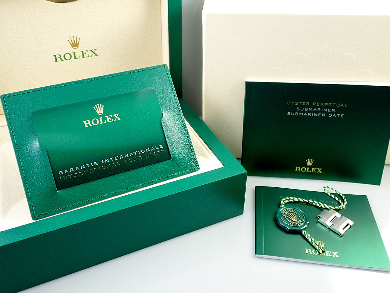 Rolex Submariner Date &lt;Warranty, Box, etc.&gt;