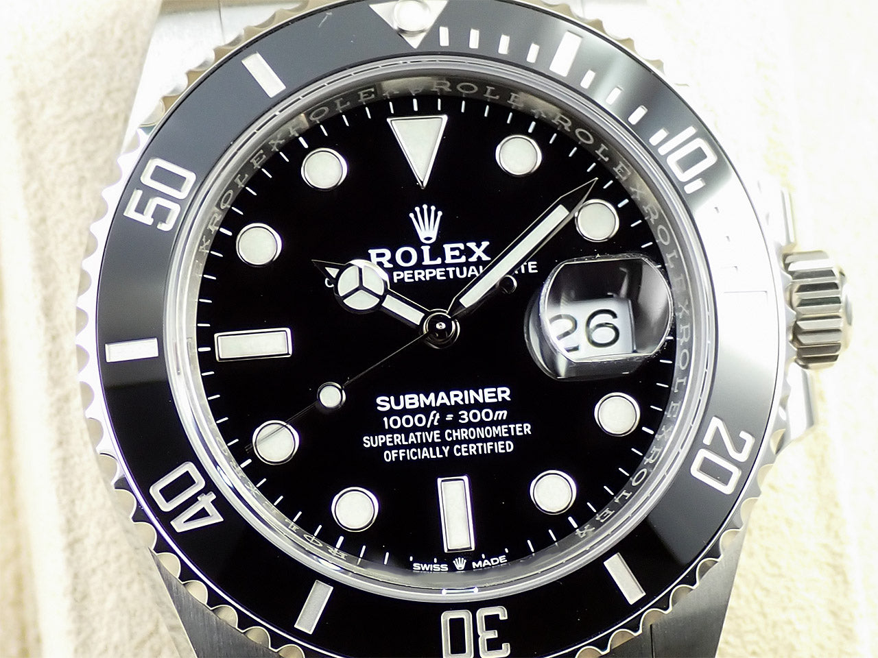 Rolex Submariner Date &lt;Warranty, Box, etc.&gt;