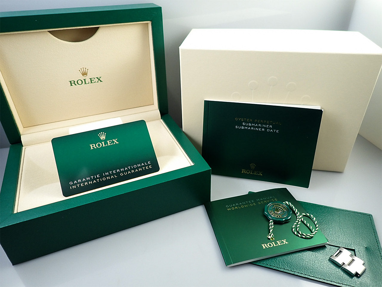 Rolex Submariner Date &lt;Warranty, Box, etc.&gt;