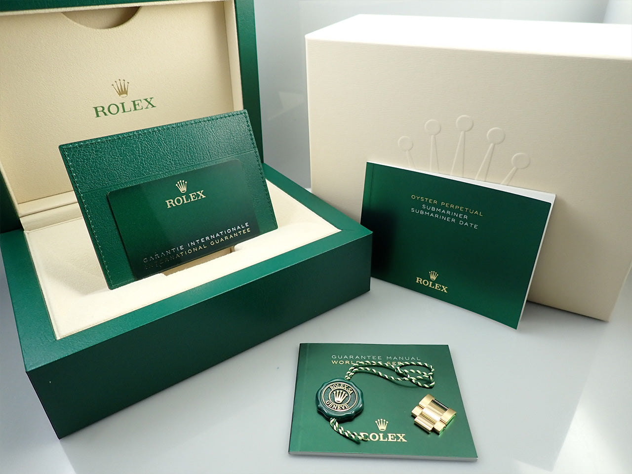 Rolex Submariner Date &lt;Warranty, Box, etc.&gt;