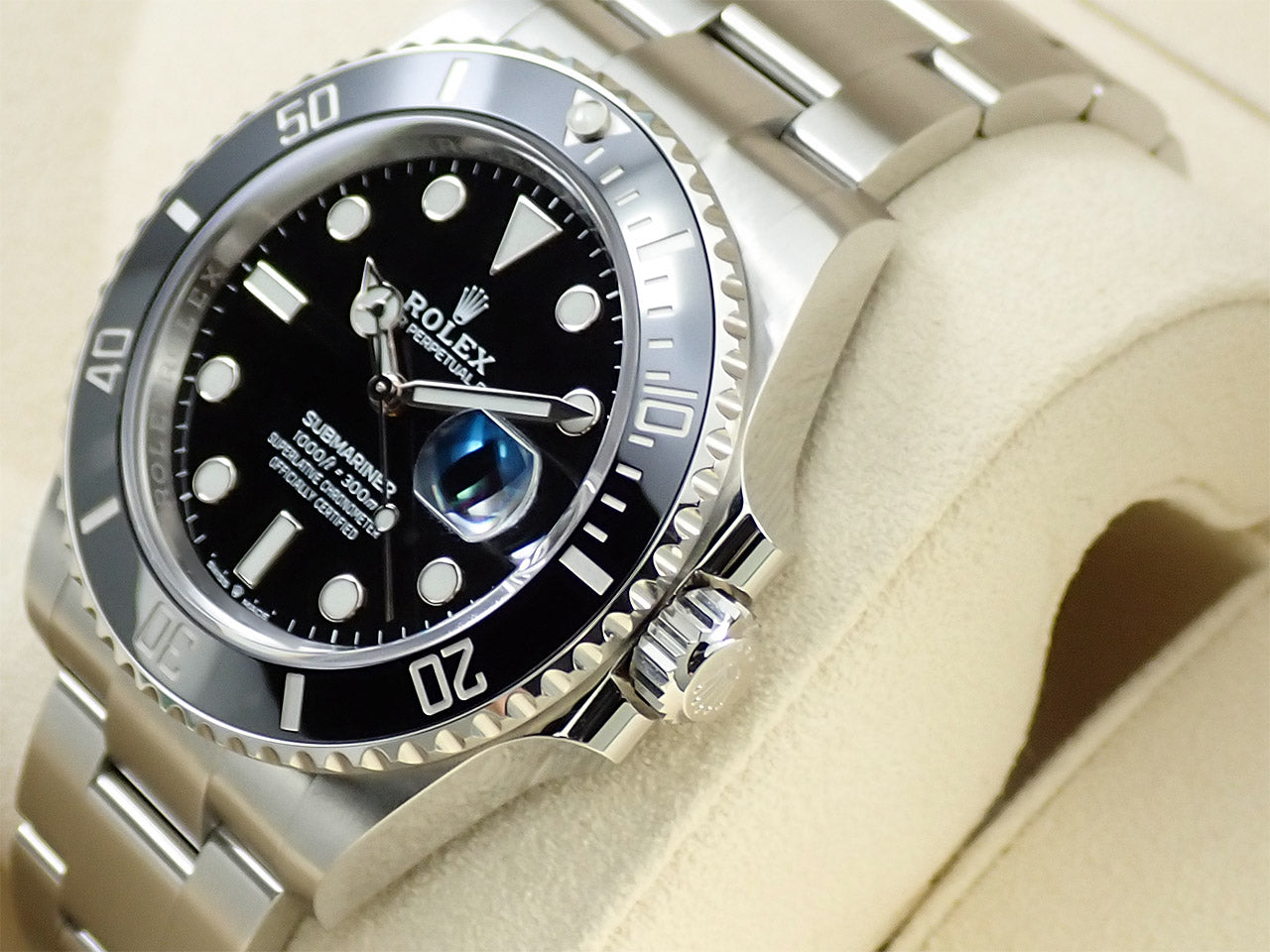 Rolex Submariner Date &lt;Warranty, Box, etc.&gt;