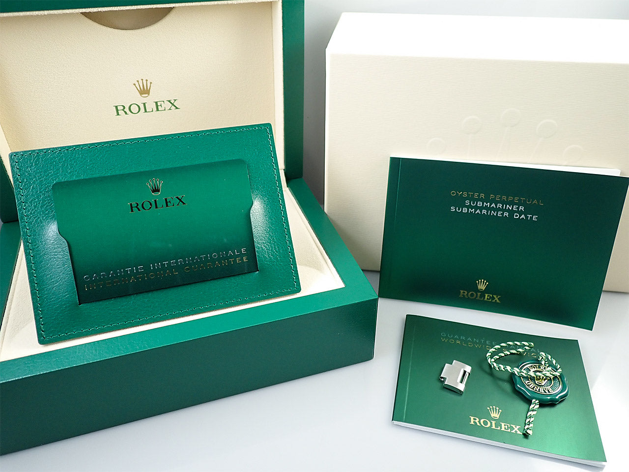 Rolex Submariner Date &lt;Warranty, Box, etc.&gt;