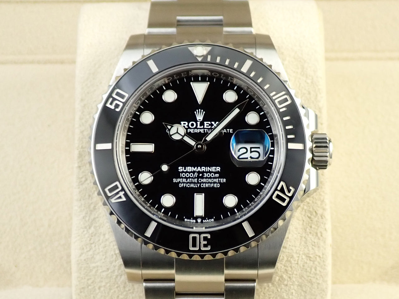 Rolex Submariner Date &lt;Warranty, Box, etc.&gt;