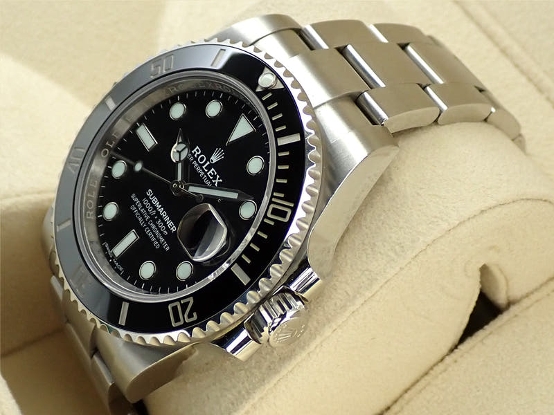 ロレックス サブマリーナー デイト Ref.116610LN ブラック文字盤 中古 J22XL2UP