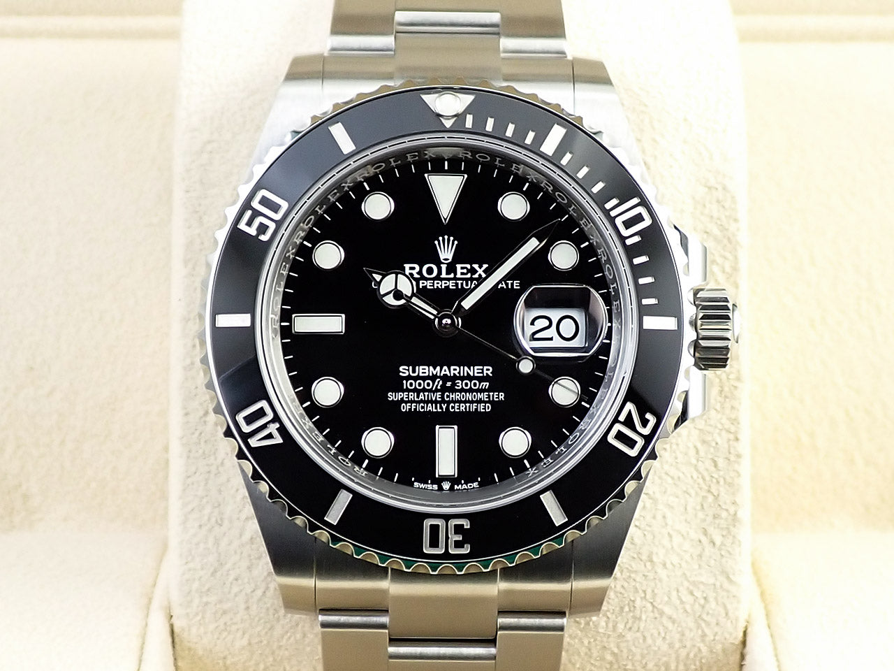 Rolex Submariner Date &lt;Warranty, Box, etc.&gt;