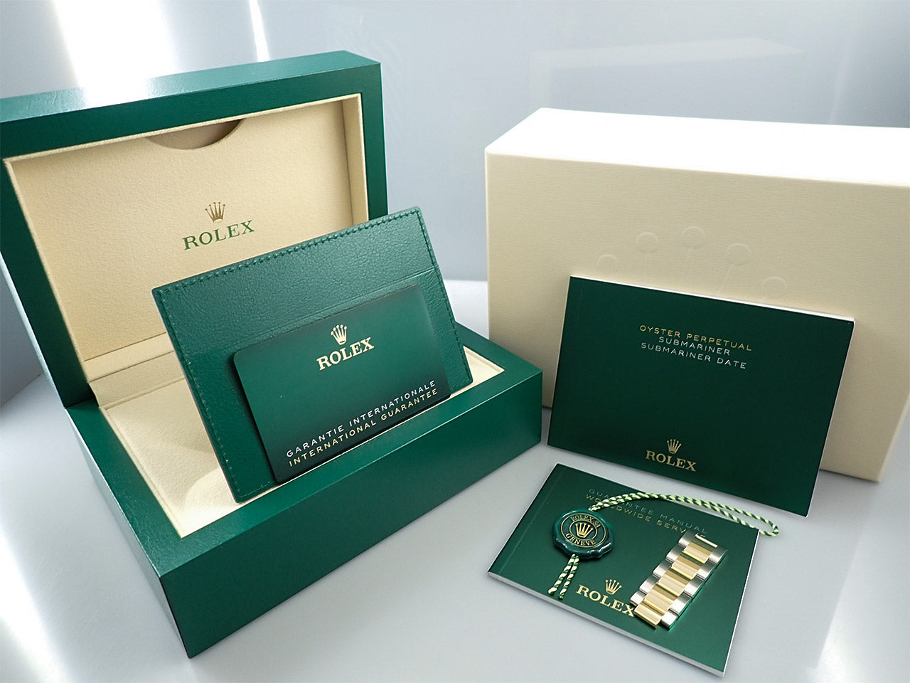 Rolex Submariner Date &lt;Warranty, Box, etc.&gt;