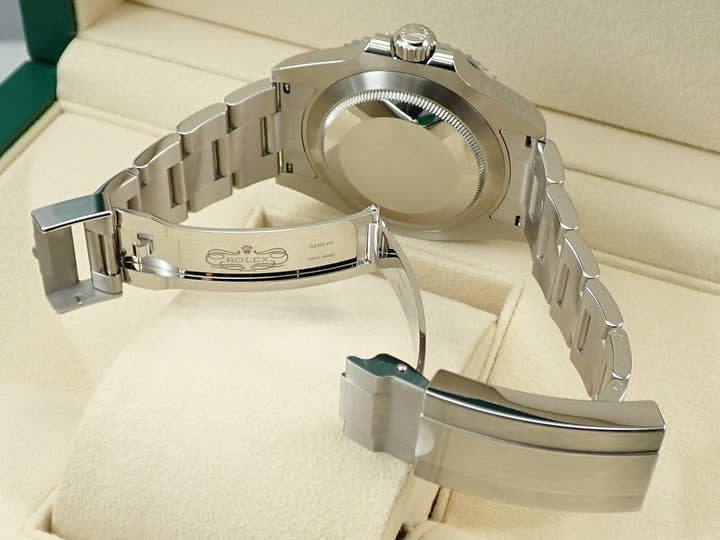 ロレックス サブマリーナー デイト Ref.126610LV ステンレススチール ブラック文字盤