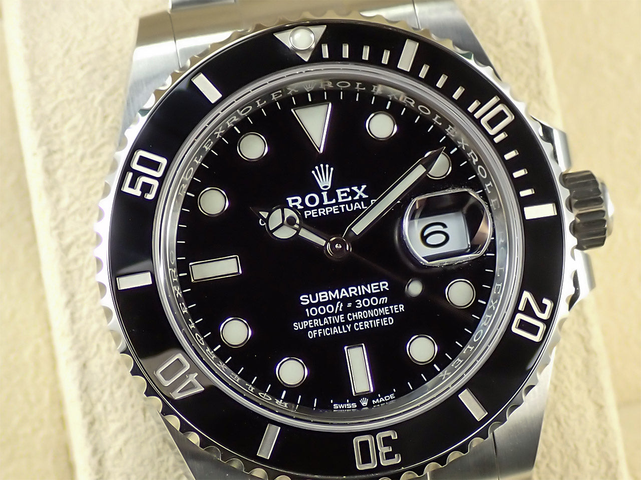 Rolex Submariner Date &lt;Warranty, Box, etc.&gt;