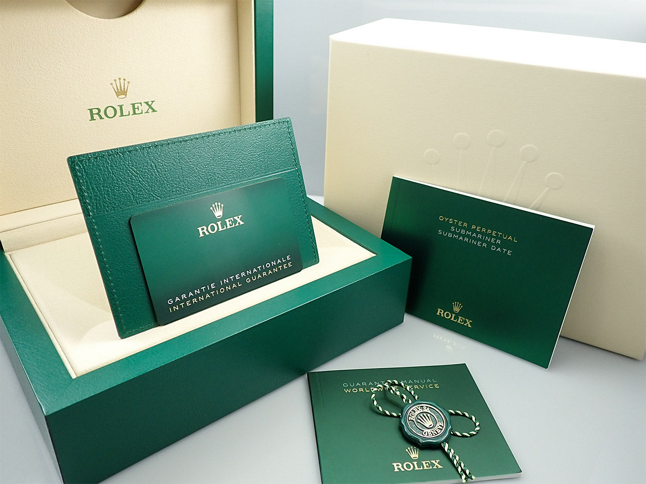 Rolex Submariner Date &lt;Warranty, Box, etc.&gt;