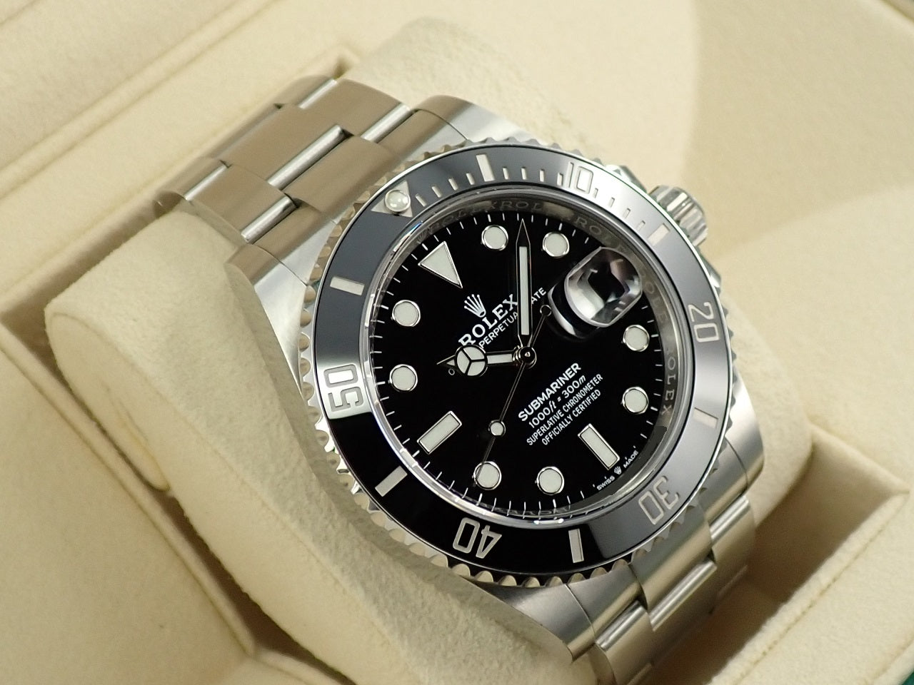 Rolex Submariner Date &lt;Warranty, Box, etc.&gt;