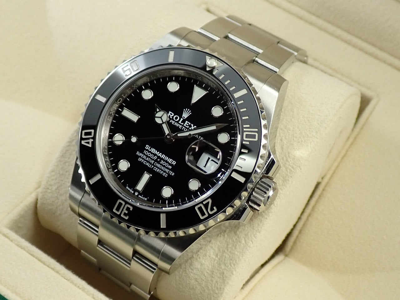 Rolex Submariner Date &lt;Warranty, Box, etc.&gt;