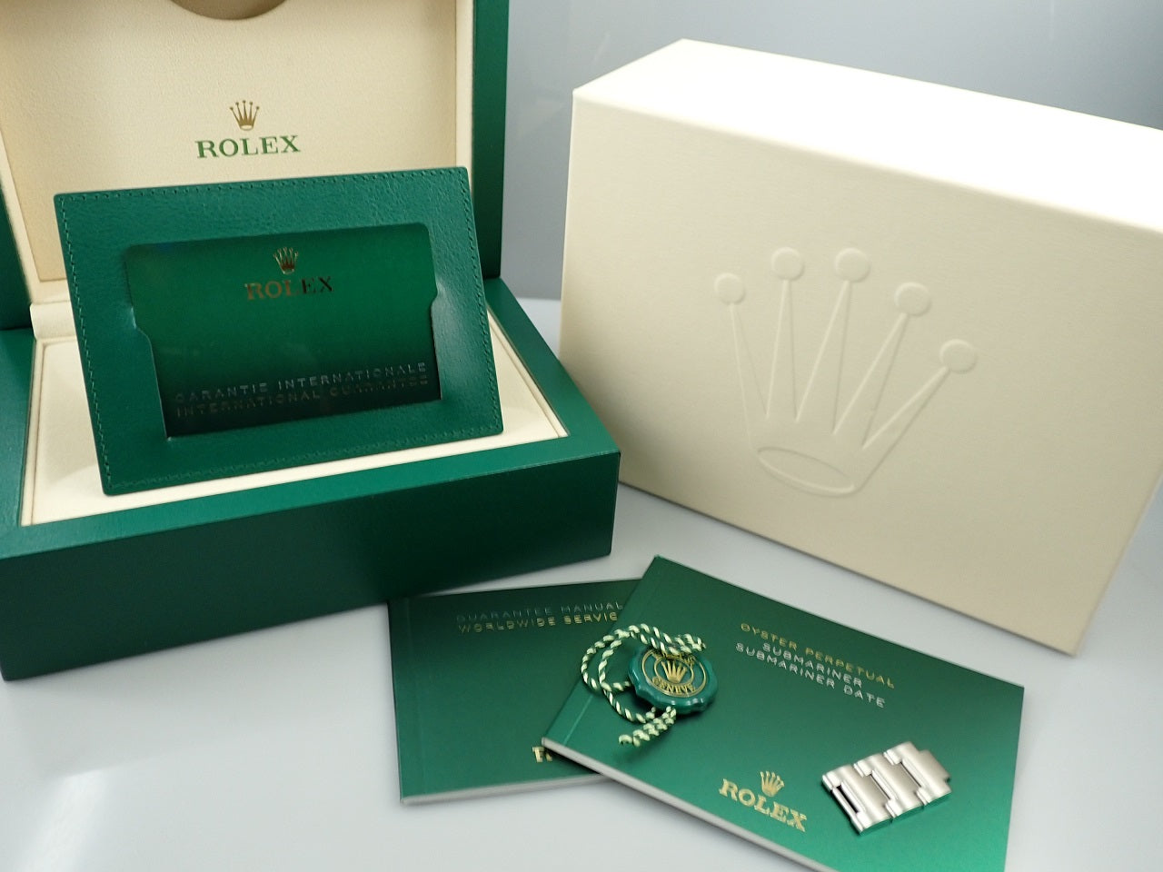 Rolex Submariner Date &lt;Warranty, Box, etc.&gt;