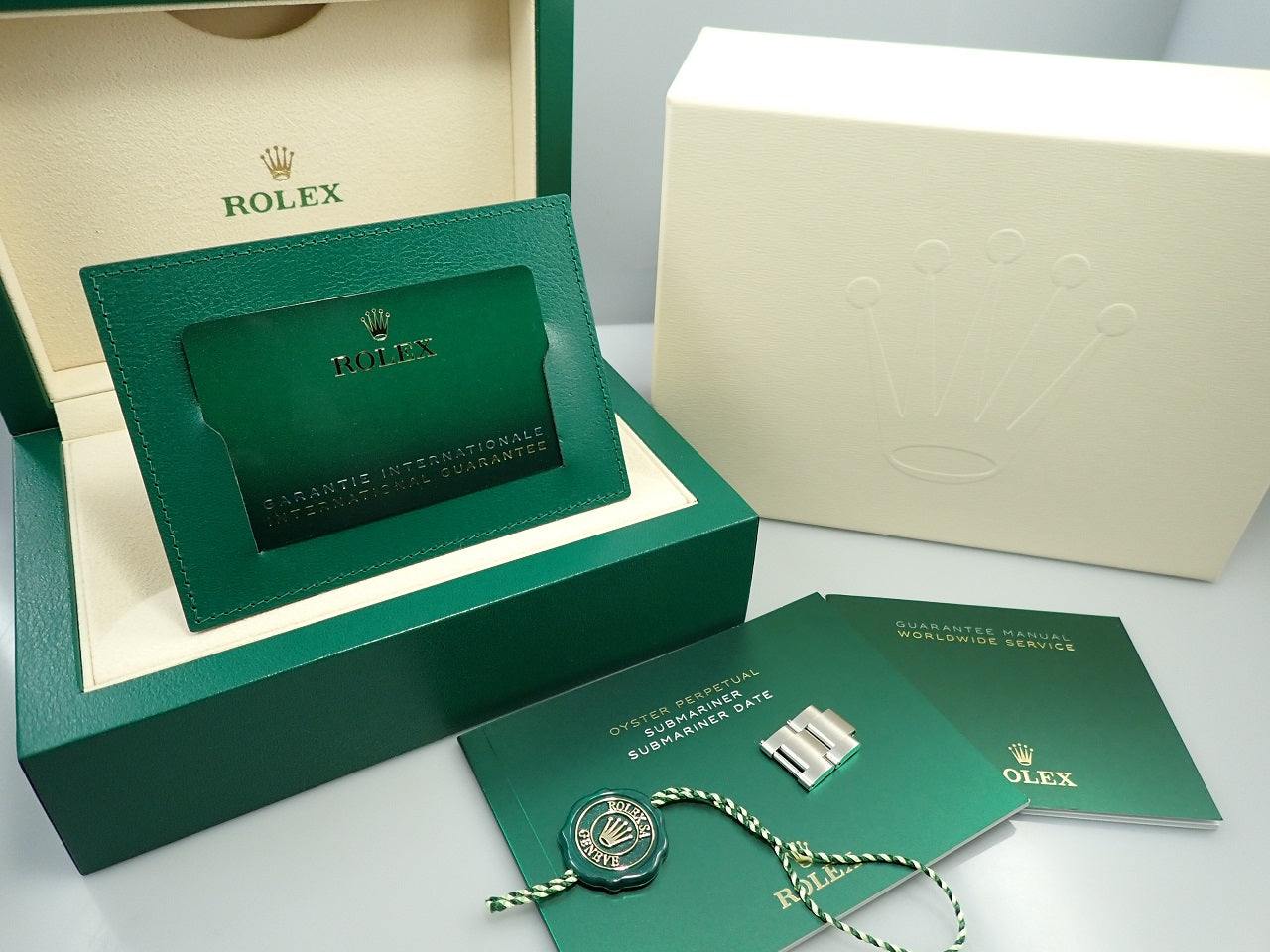 Rolex Submariner Date &lt;Warranty, Box, etc.&gt;