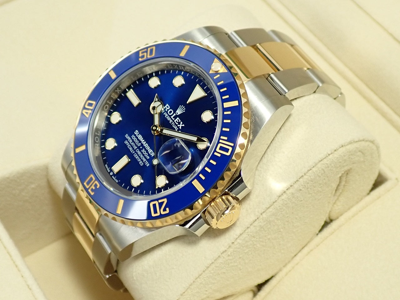 Rolex Submariner Date &lt;Warranty, Box, etc.&gt;