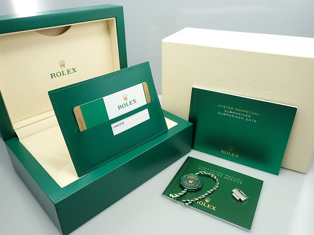 Rolex Submariner Date &lt;Warranty, Box, etc.&gt;