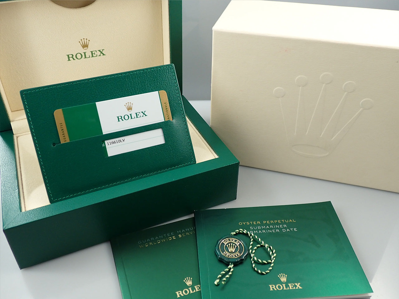 Rolex Submariner Date &lt;Warranty, Box, etc.&gt;