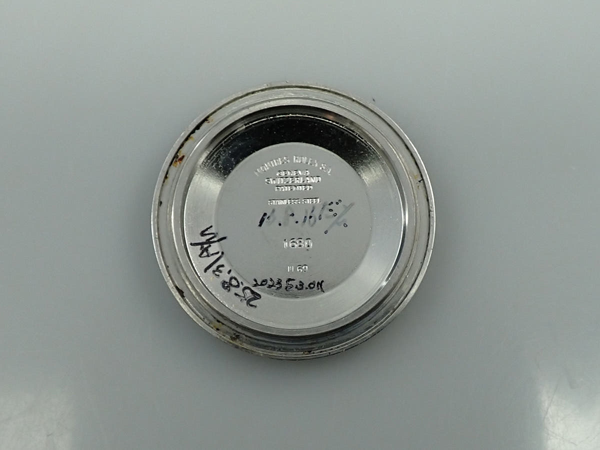 ロレックス サブマリーナー デイト Ref.1680 ブラック文字盤 中古 X4581214