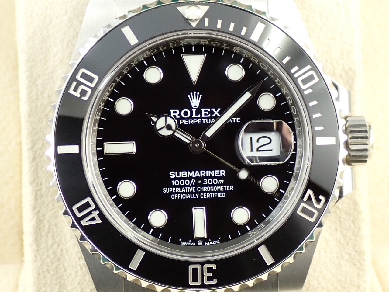 Rolex Submariner Date &lt;Warranty, Box, etc.&gt;