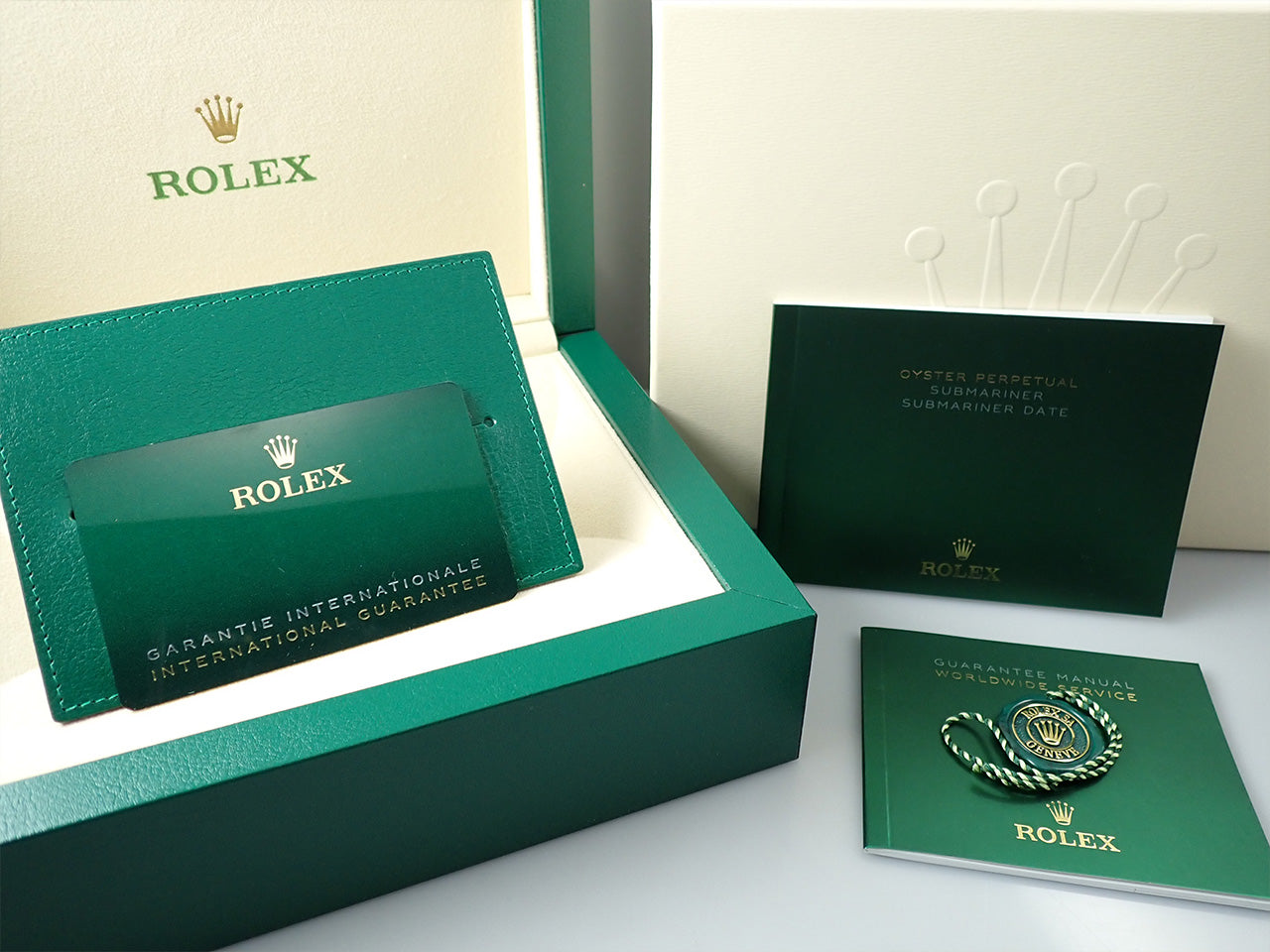 Rolex Submariner Date &lt;Warranty, Box, etc.&gt;