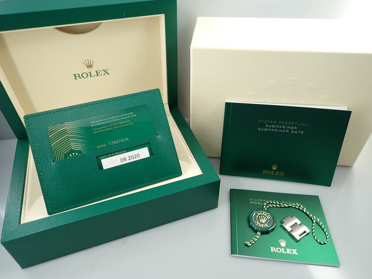 Rolex Submariner Date &lt;Warranty, Box, etc.&gt;