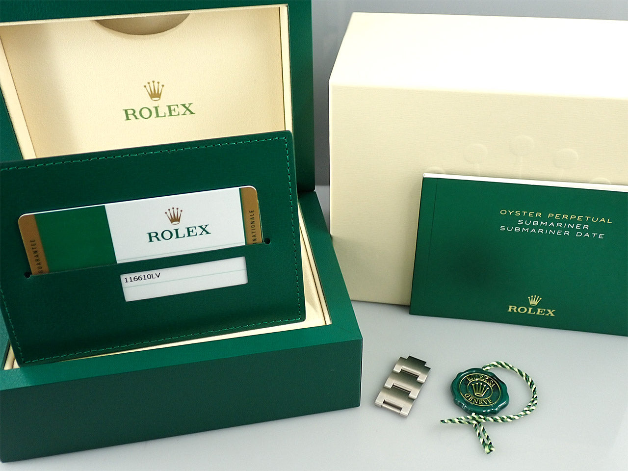 Rolex Submariner Date &lt;Warranty, Box, etc.&gt;