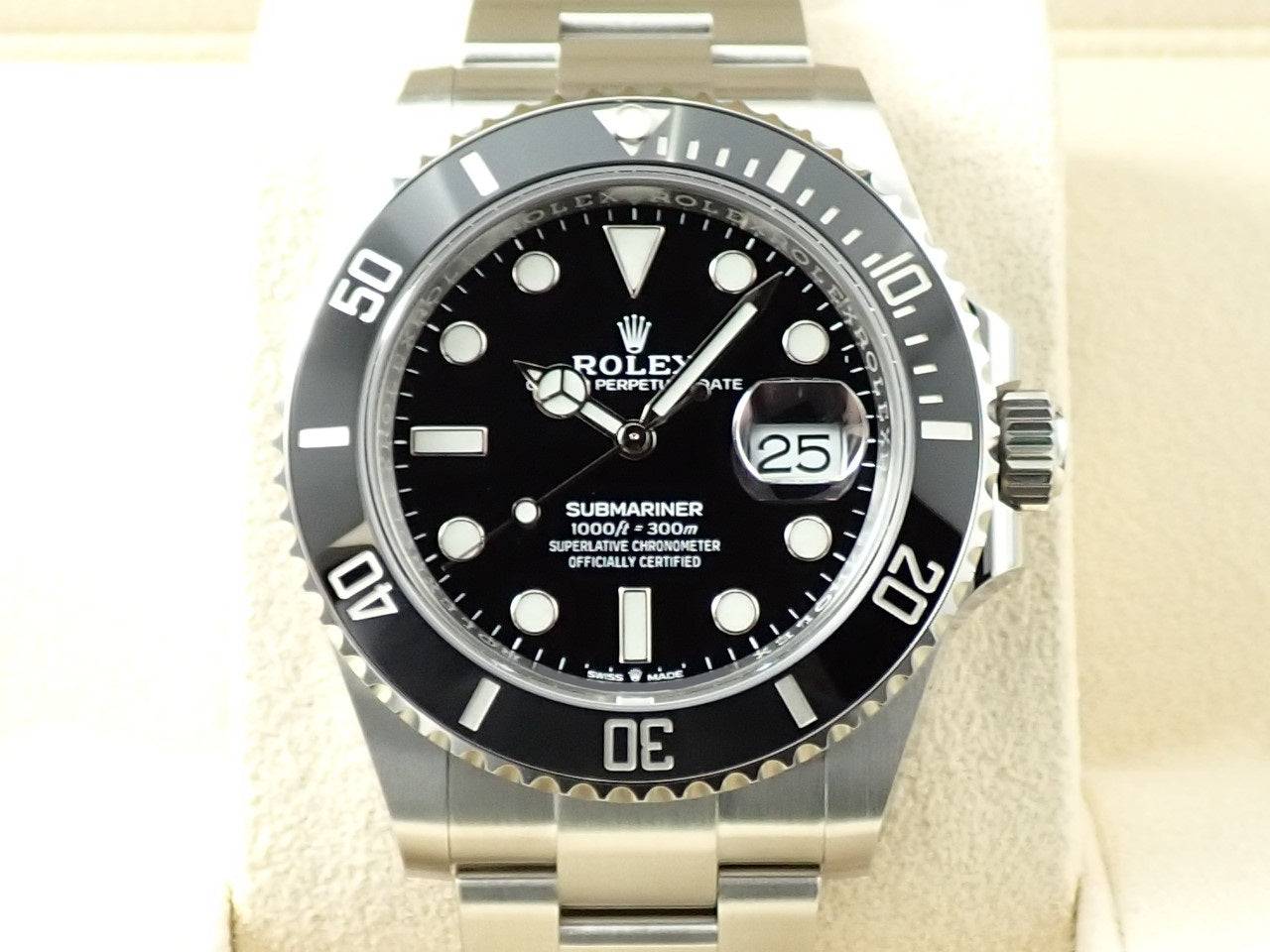 Rolex Submariner Date &lt;Warranty, Box, etc.&gt;